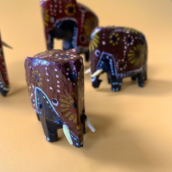 Family of Elephants | Home Décor - Picture 6 of 13